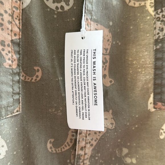 American Eagle Stretch Printed Button-Up Poolside Shirt - Picture 4 of 9